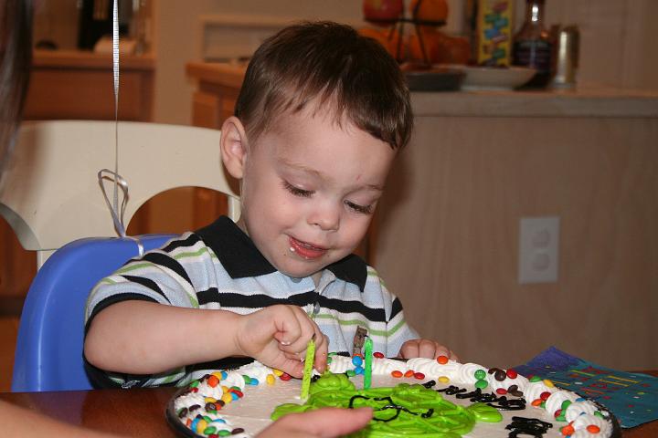 Grant's 2 year birthday110.JPG